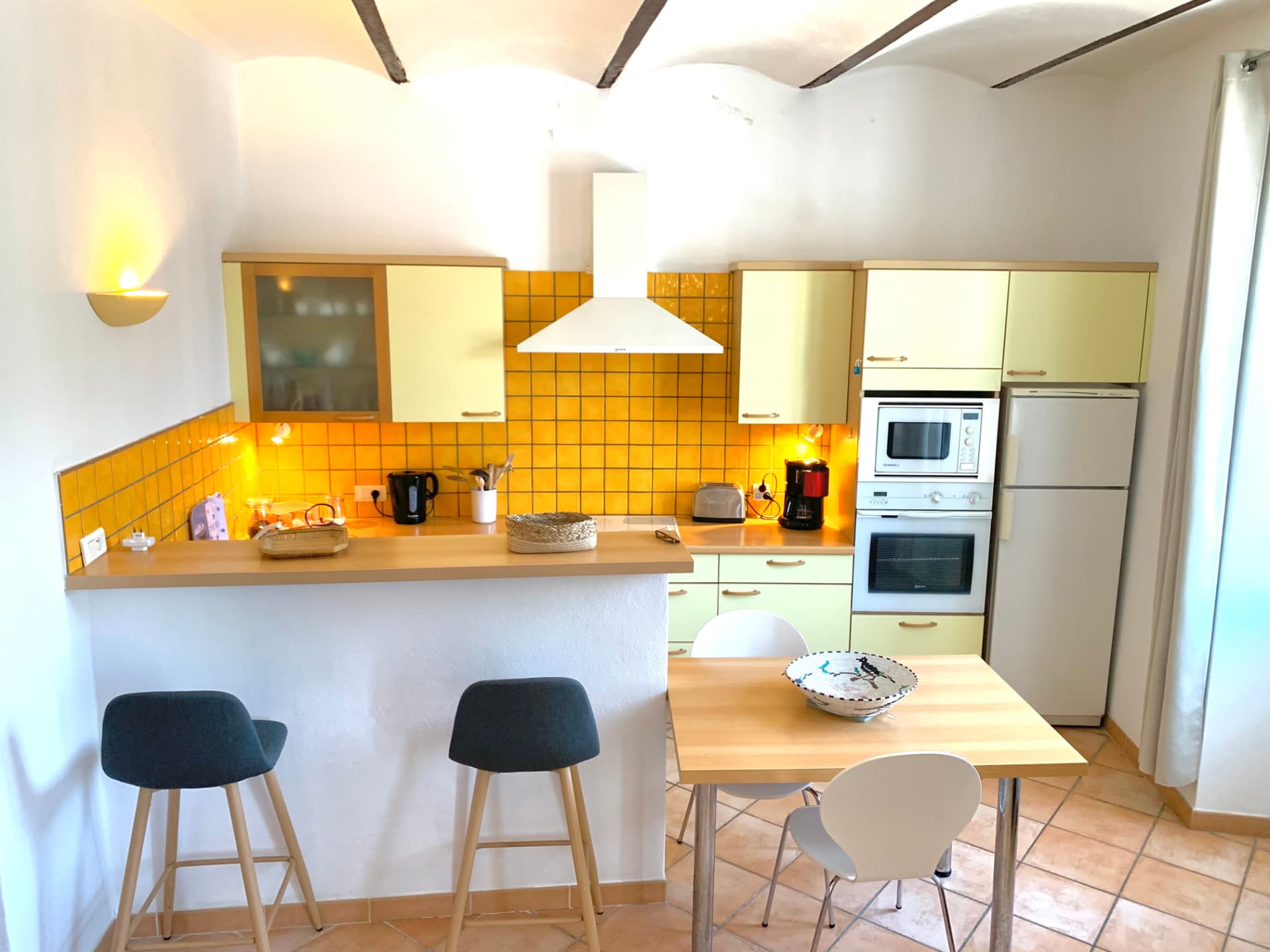 Cuisine équipée de Piana avec bar et coin repas