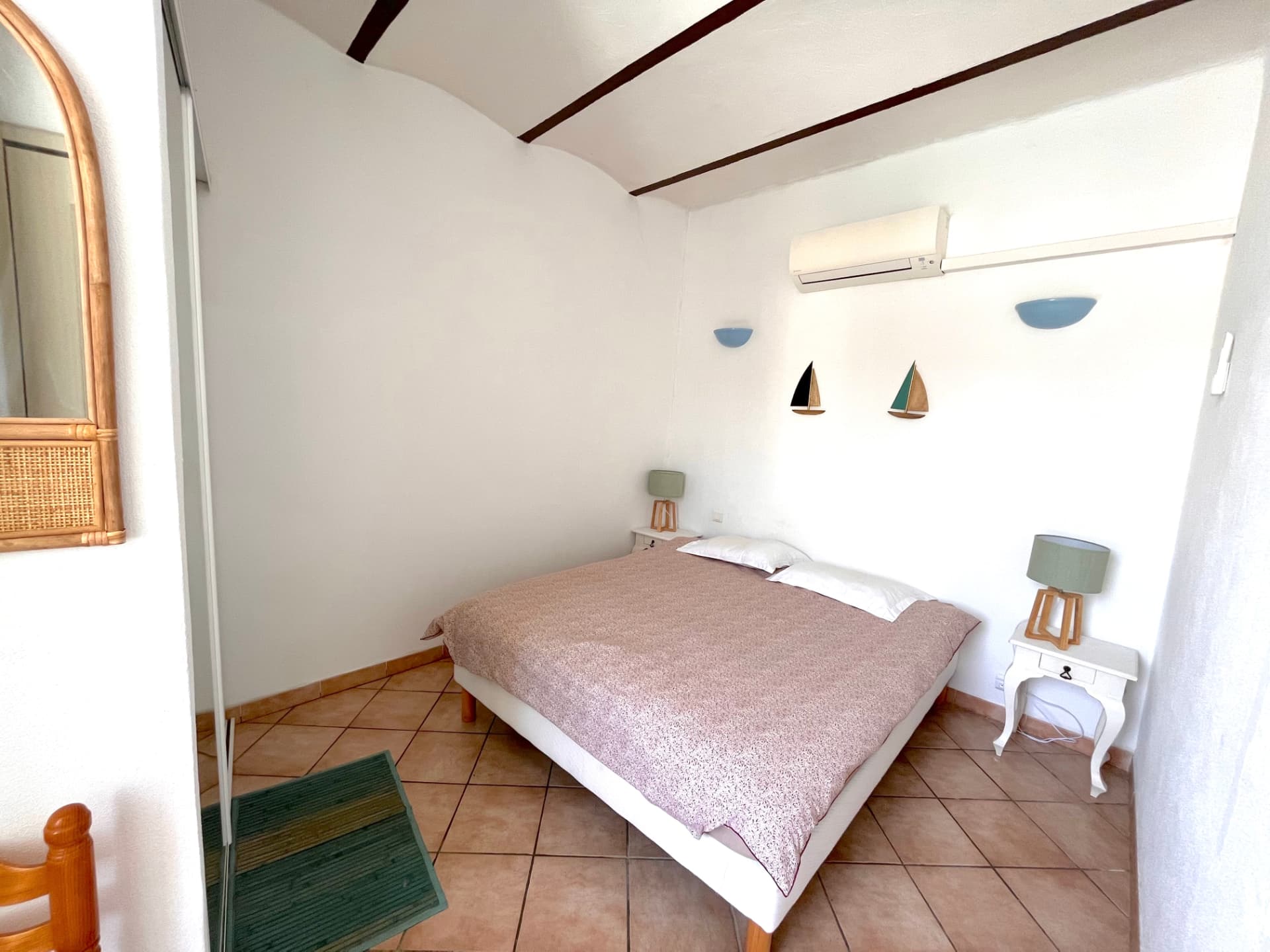 Chambre 1 de Calacuccia avec un grand lit double